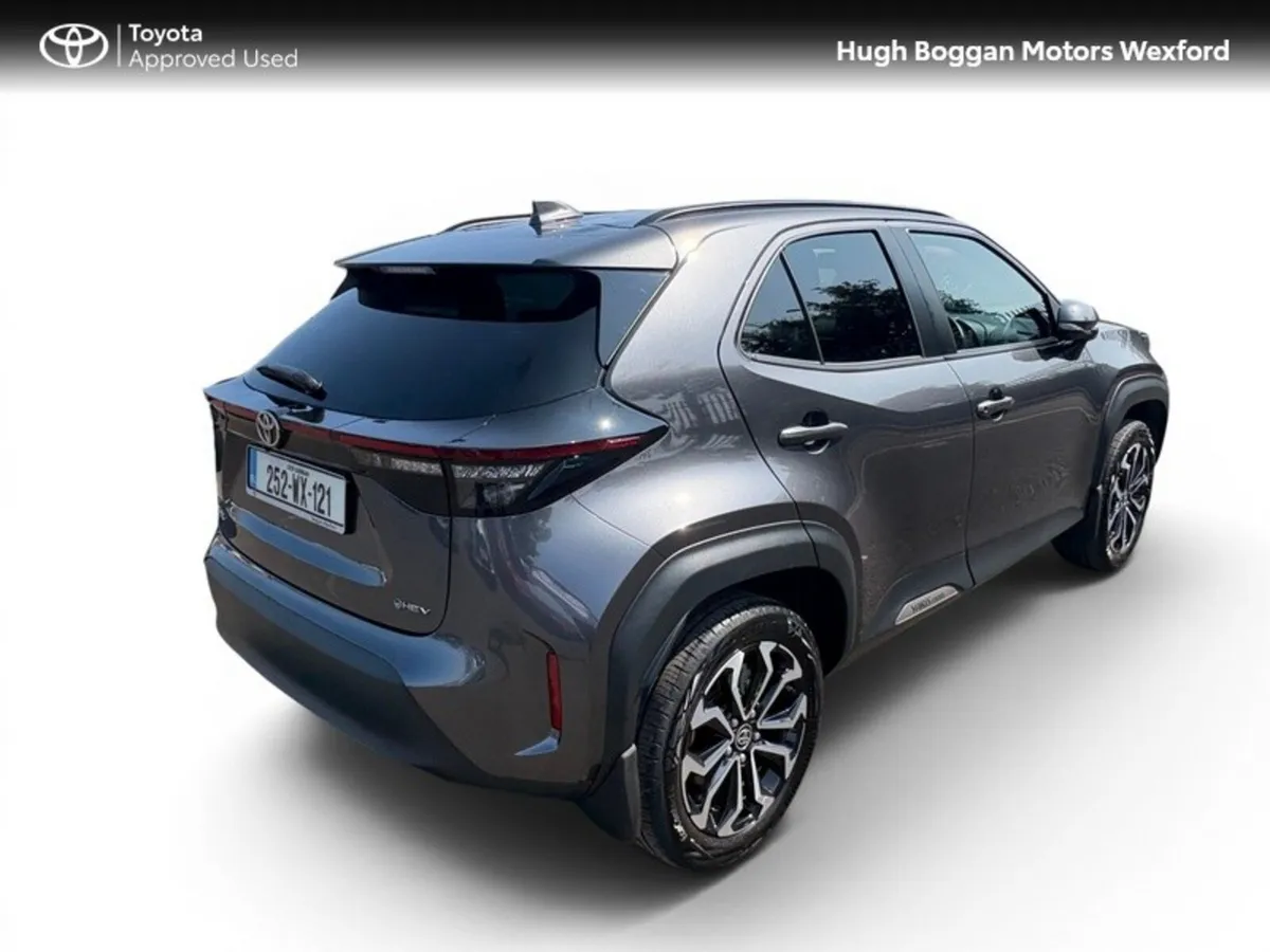 Toyota Yaris Cross LUNA SPORT IRELANDS TOP SELLING - Image 2