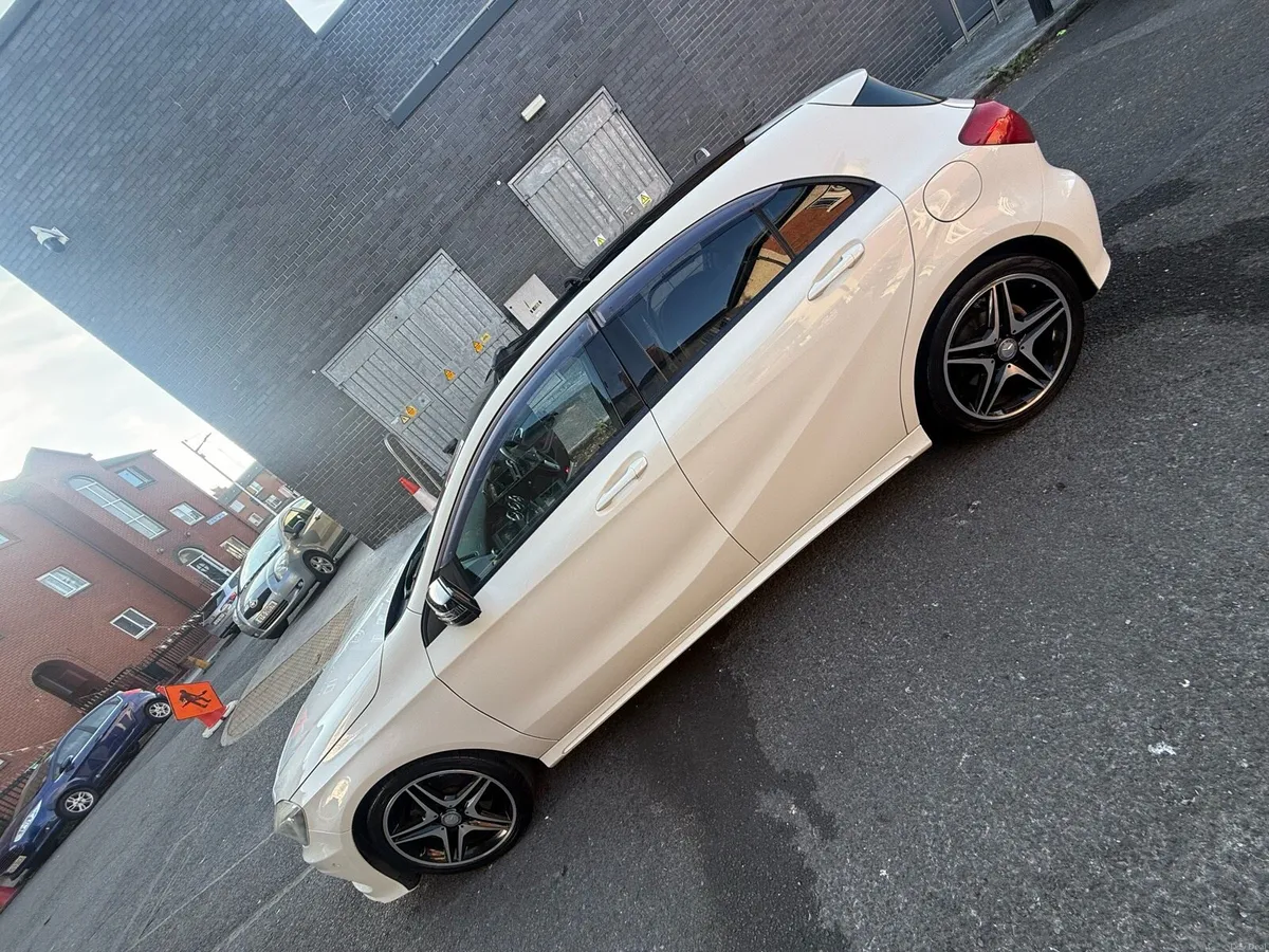 Mercedes A180 Amg Line - Image 4