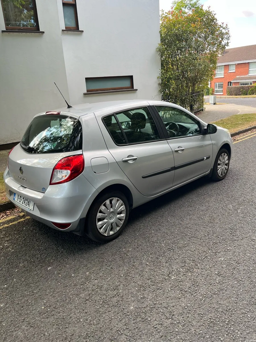 Renault Clio 1.2 Hatchback 2012 - Image 1