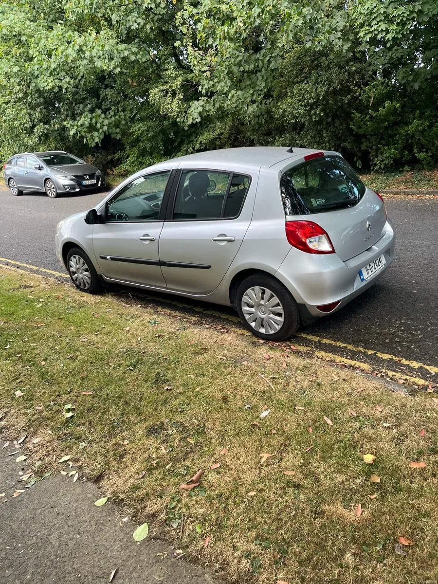 Renault Clio 1.2 Hatchback 2012 - Image 2