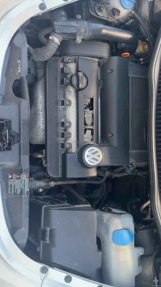 Volkswagen Beetle 2008 - Image 2