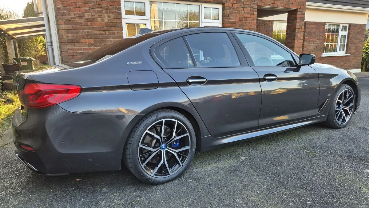 BMW 530E M-Sport PHEV High Spec. - Image 3