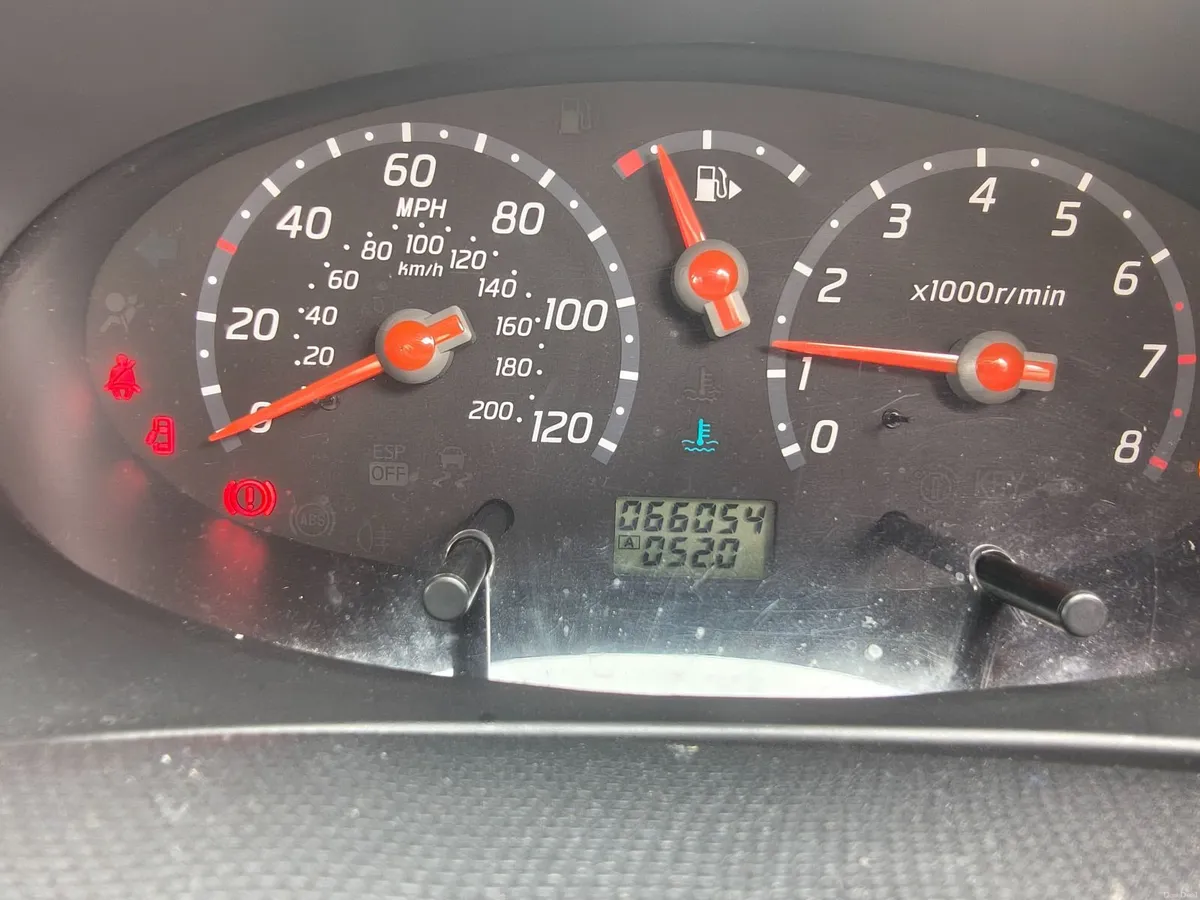 Nissan Micra 2004 - Image 4