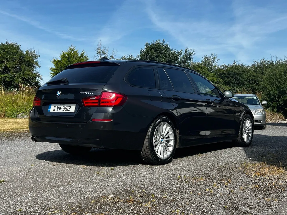 BMW 520D SE Manual Touring - Image 1