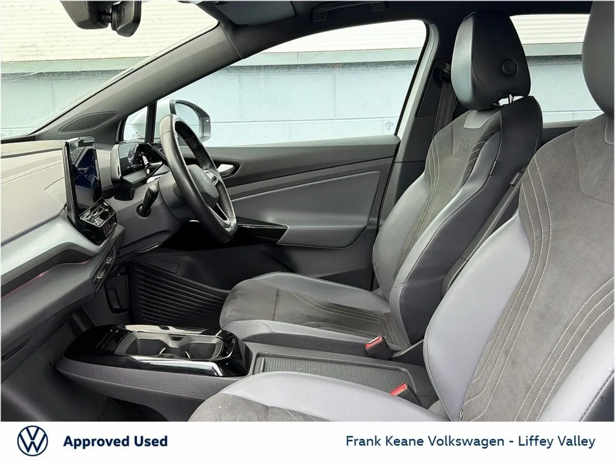 Volkswagen ID.4 77KWH LIFE DX 174HP *GLACIER WHITE - Image 4