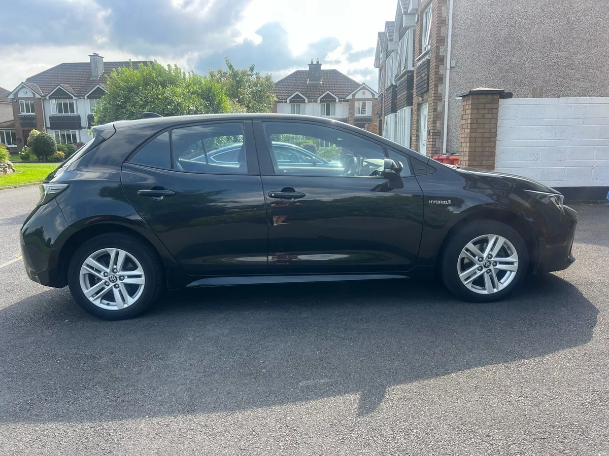 Toyota Corolla Hybrid 1.8L Petrol Automatic - Image 4