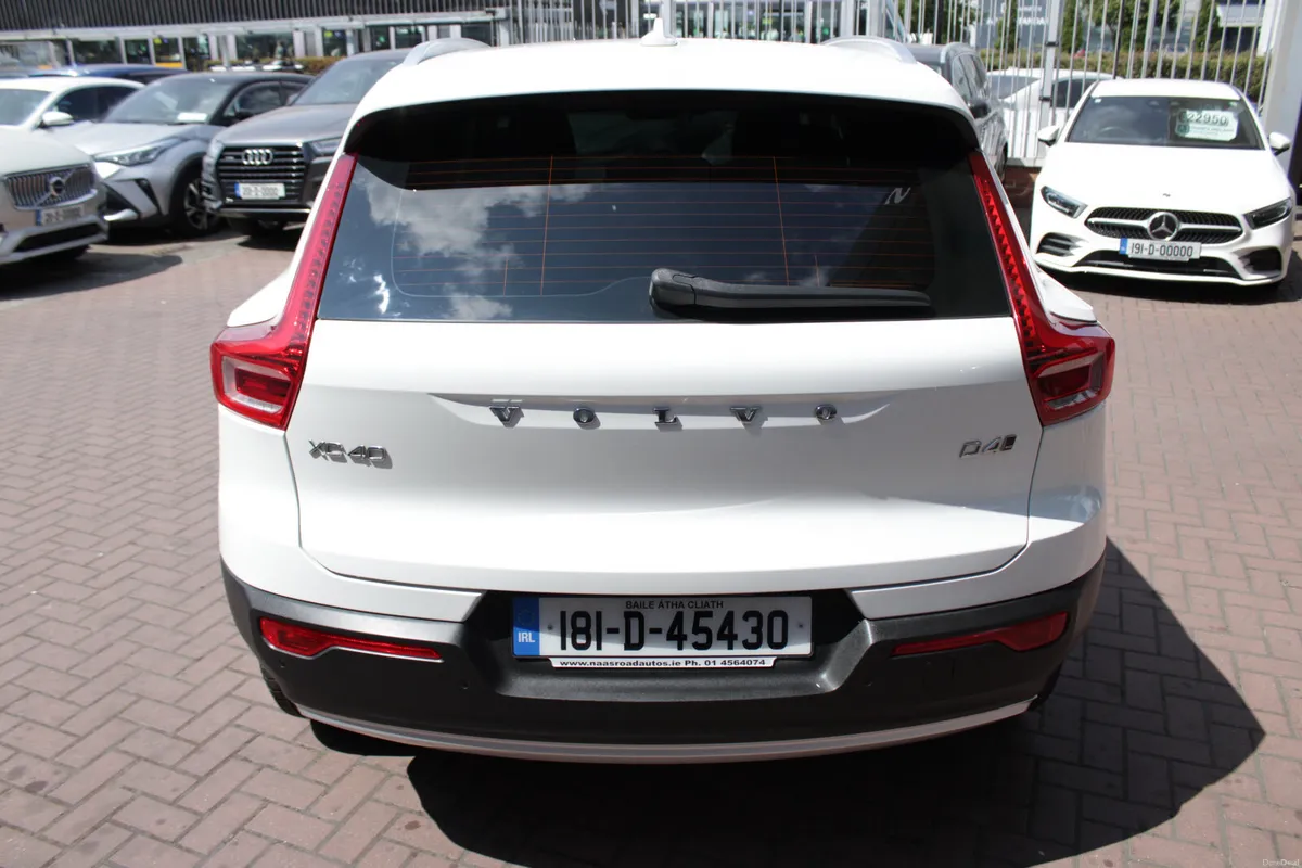 2018 VOLVO XC40 D4 AWD AUTO MOMENTUM - Image 5