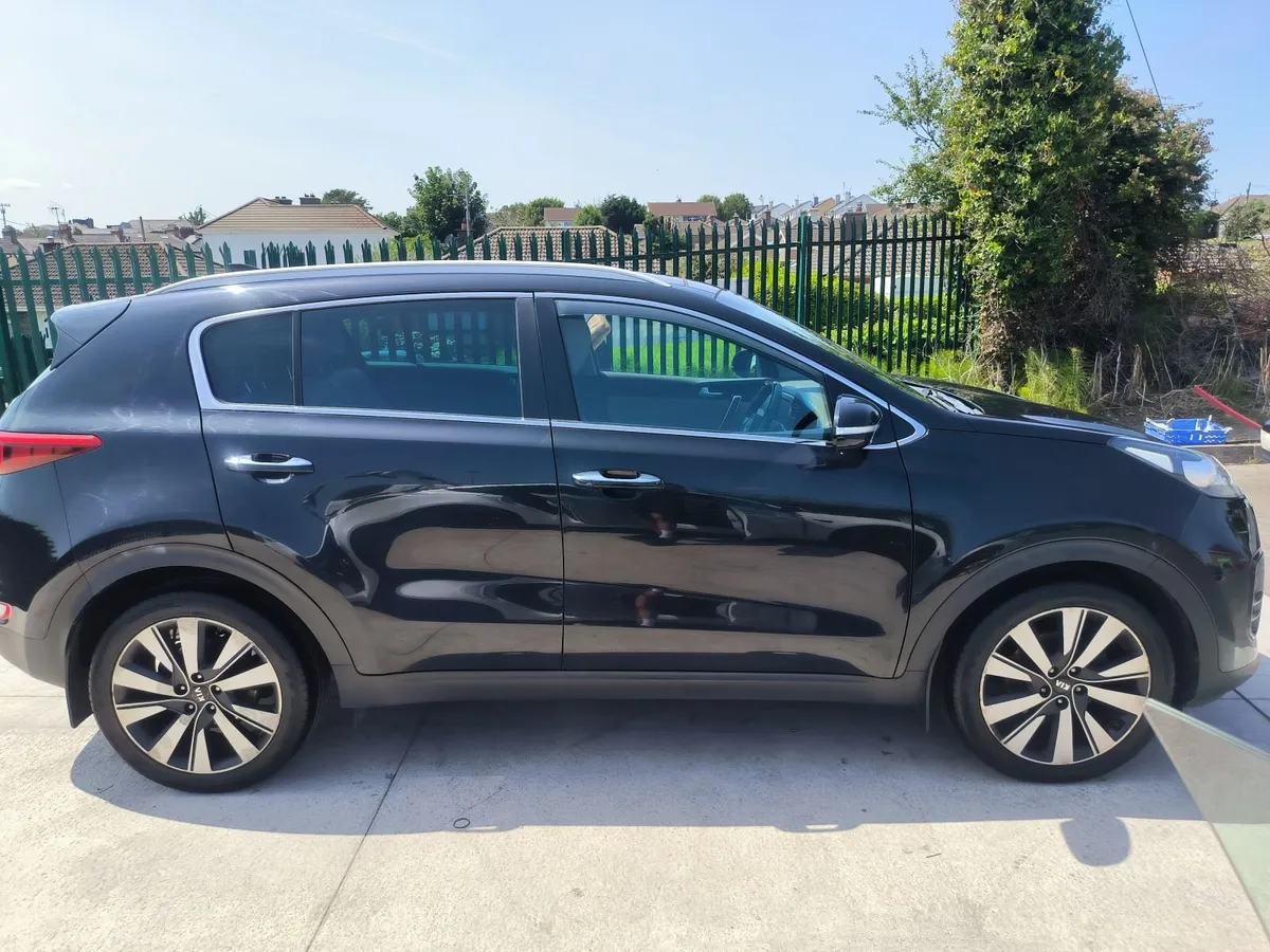 Kia Sportage 2016 GSE Model Top Spec - Image 3