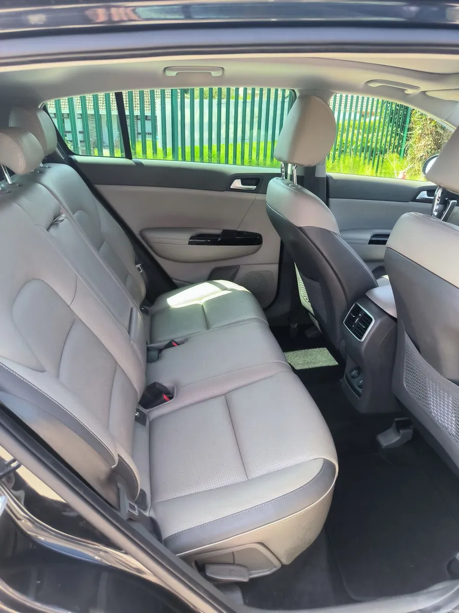 Kia Sportage 2016 GSE Model Top Spec - Image 6