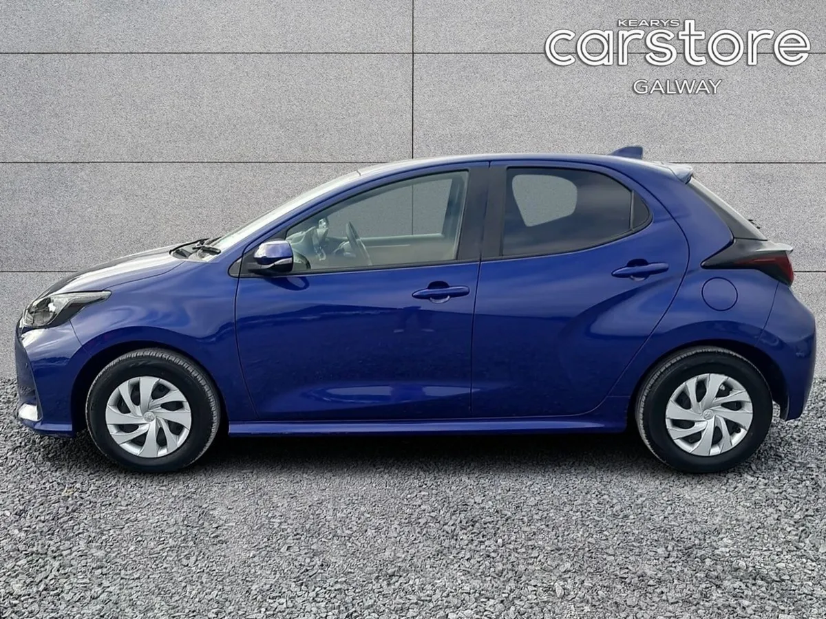 Toyota Yaris Hybrid X - Image 6