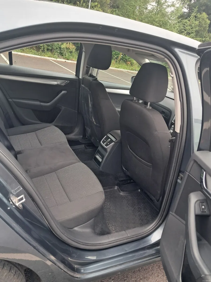 Skoda Octavia 2017 - Image 4