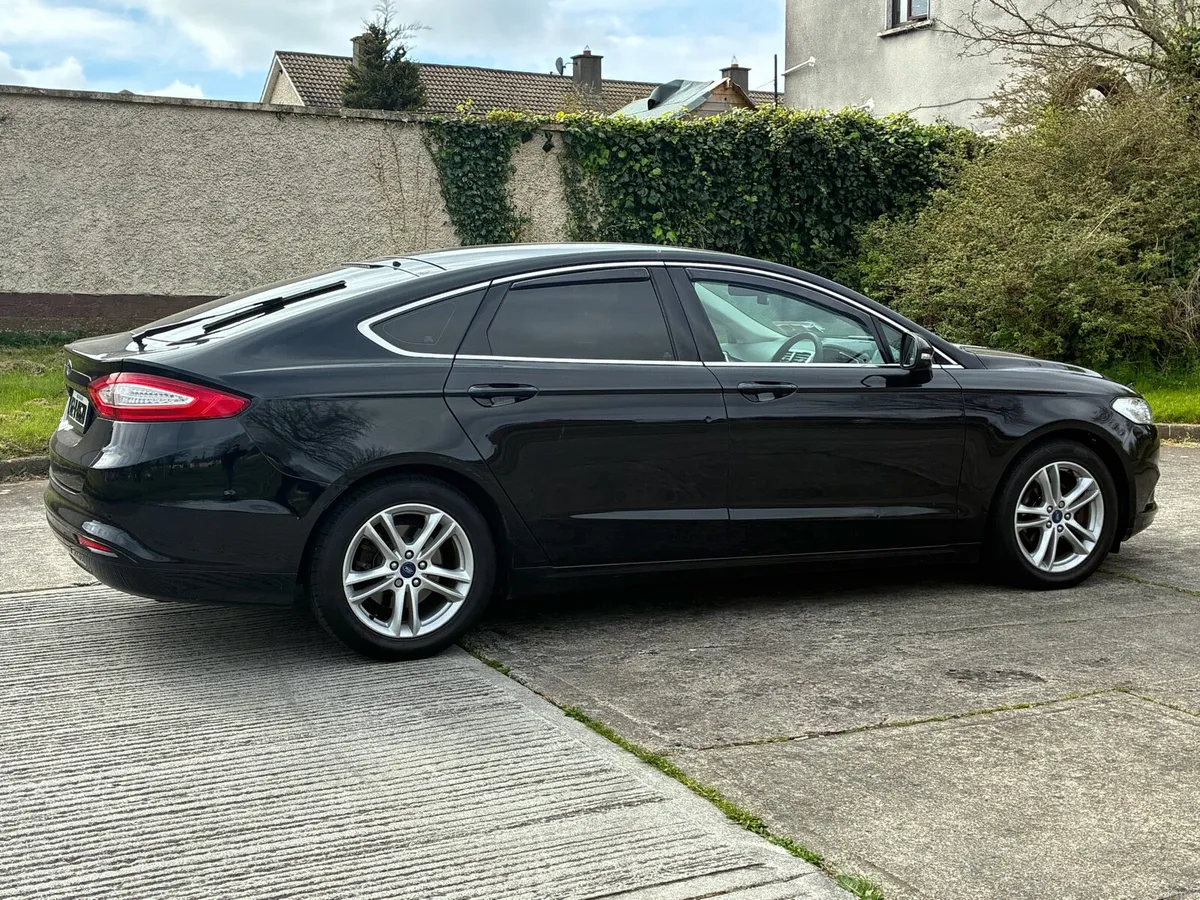 2016 Ford Mondeo Titanium ONLY 124 kilometres - Image 5