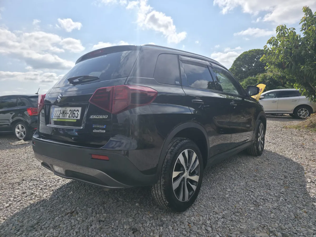 2022 Suzuki Vitara HV - Image 5