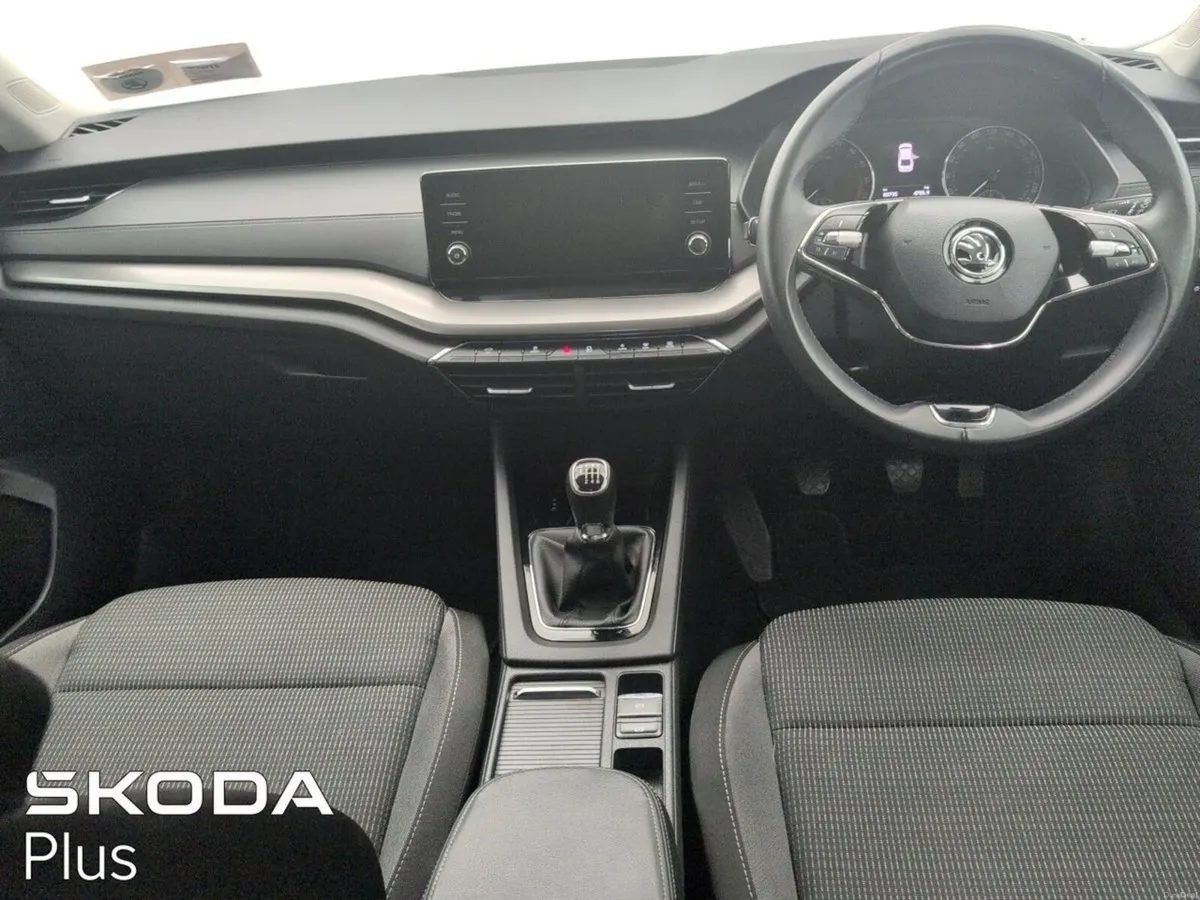 Skoda Octavia AMBITION 2.0TDI 115HP - Image 4