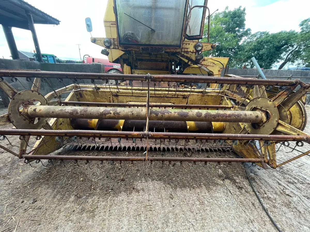 New holland S-1540 combine - Image 2