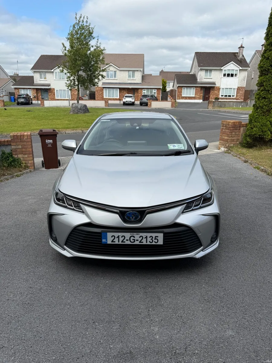 2021 Toyota Corolla Hybrid Luna Saloon - Image 1