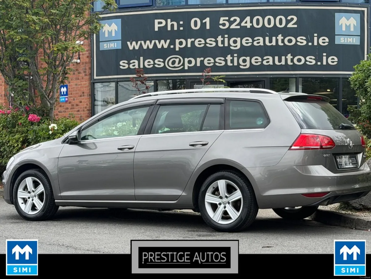 Volkswagen Golf 1.2 PETROL AUTO COMFORT LINE *CAR - Image 6