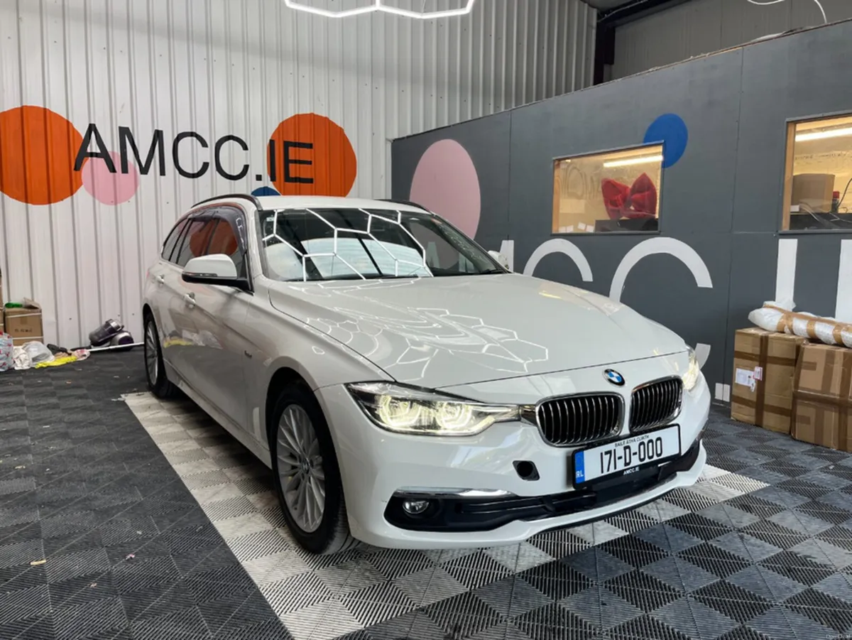 BMW 3-Series 2017 BMW 320D TOURING 2.0 AUTOMATIC / - Image 1