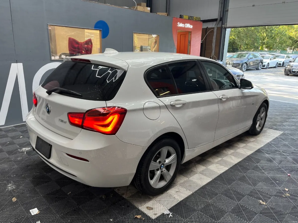 BMW 1-Series 2017 BMW 118D SPORTS 2.0 AUTOMATIC / - Image 2