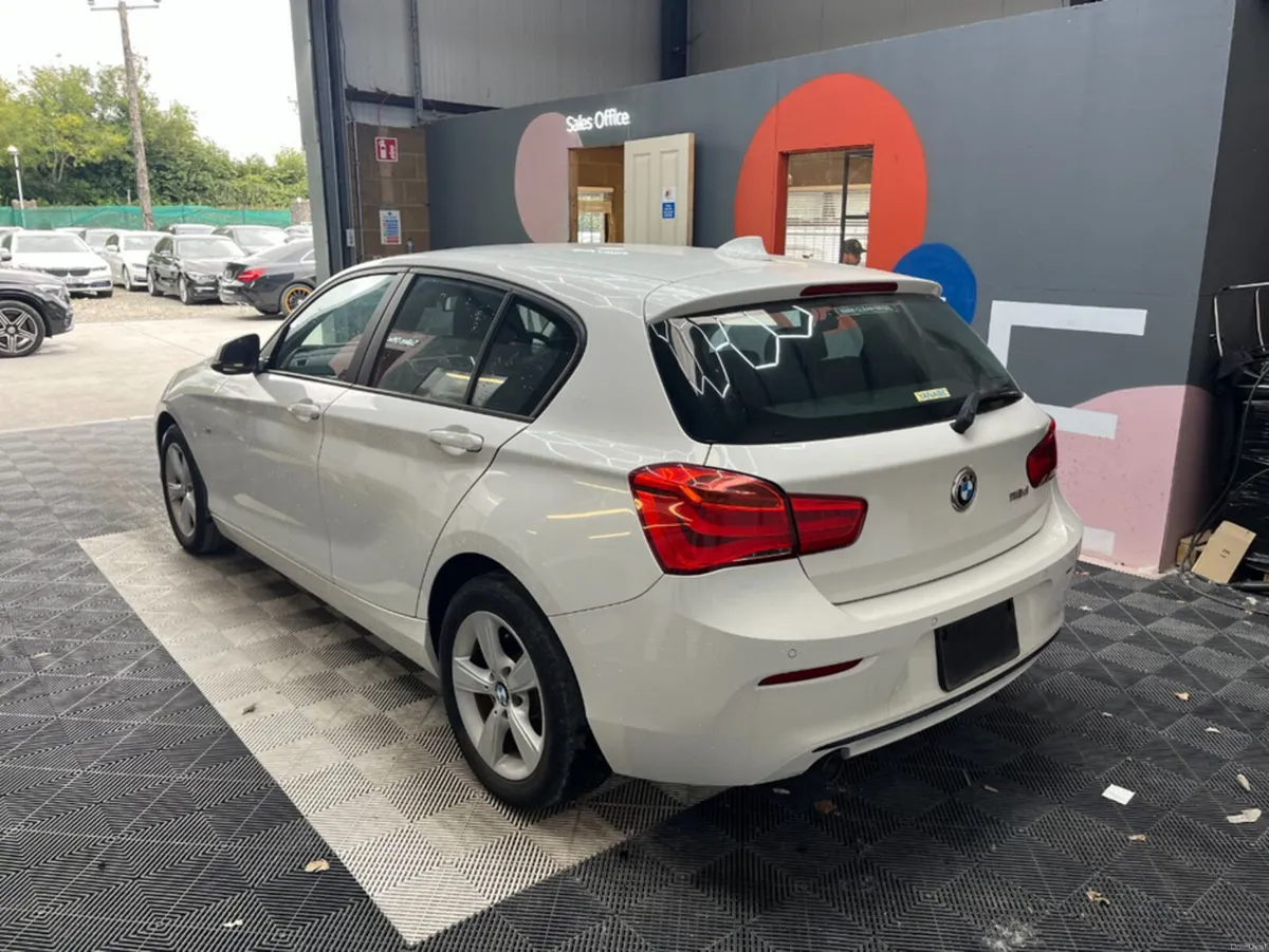 BMW 1-Series 2017 BMW 118D STYLE 2.0 AUTOMATIC / C - Image 4