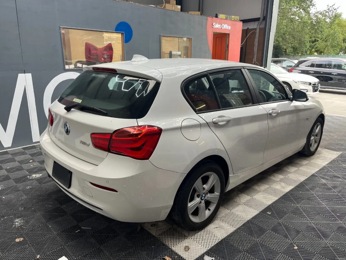 BMW 1-Series 2017 BMW 118D STYLE 2.0 AUTOMATIC / C - Image 2