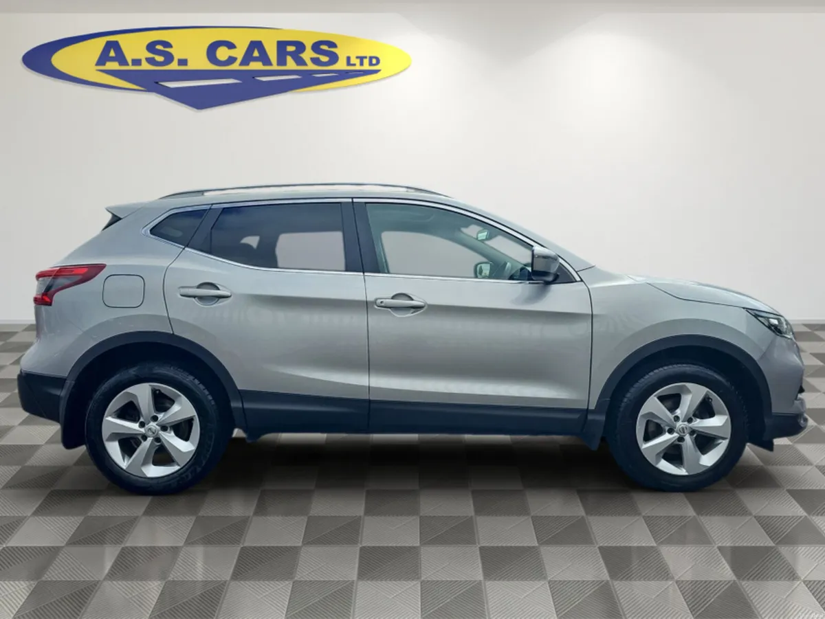 Nissan Qashqai 1.3 SV ** IRISH CAR ** PANORAMIC GL - Image 4