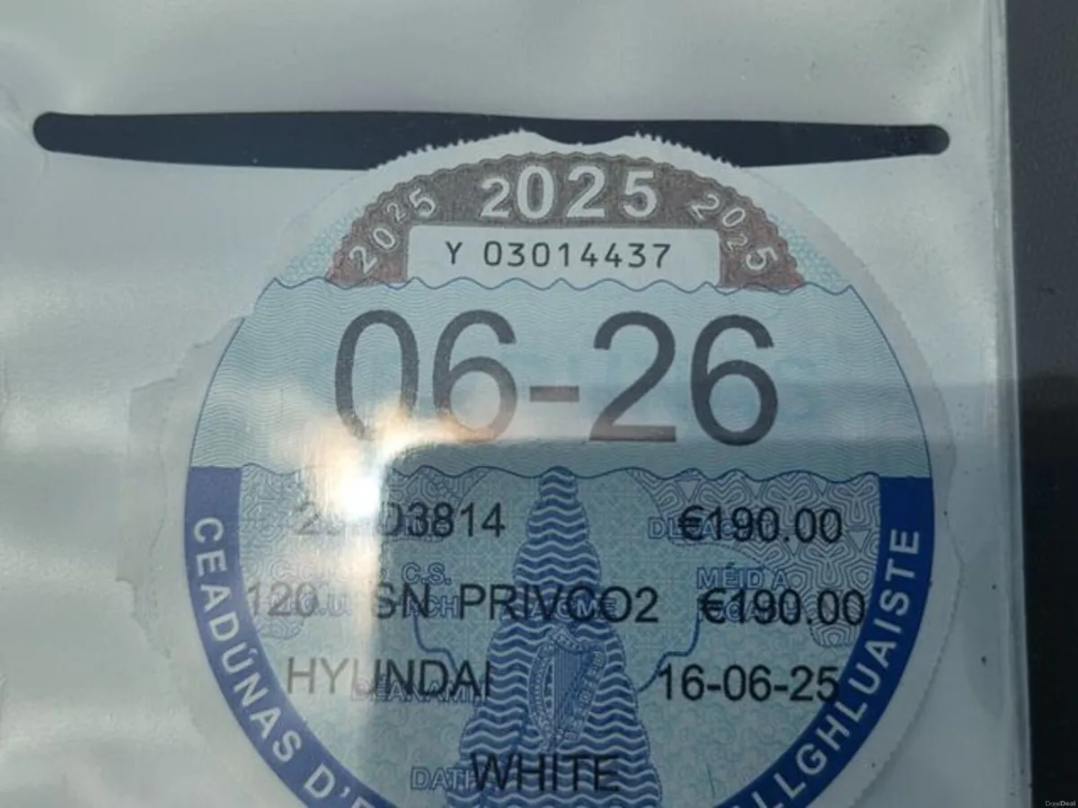 Hyundai i10 Deluxe Plus 2tone 5DR - Image 4