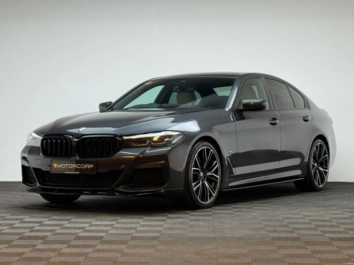 BMW 5-Series 520D M SPORT - Image 3