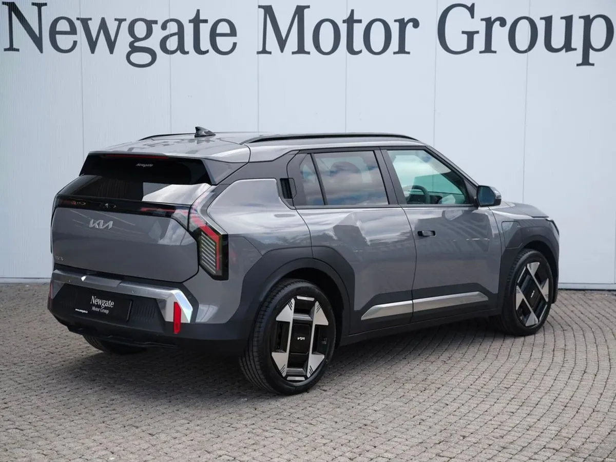Kia EV3 EARTH 3 Long Range - Image 5