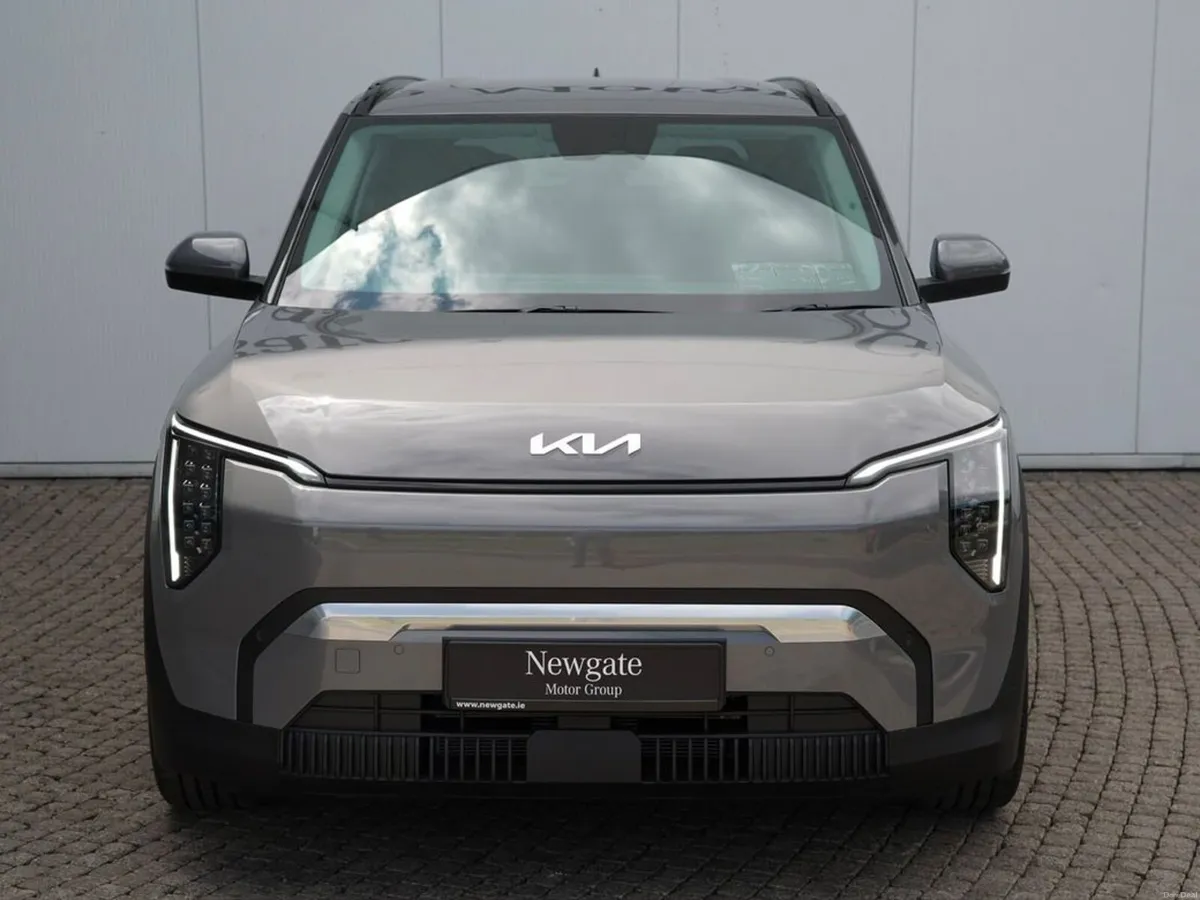 Kia EV3 EARTH 3 Long Range - Image 2