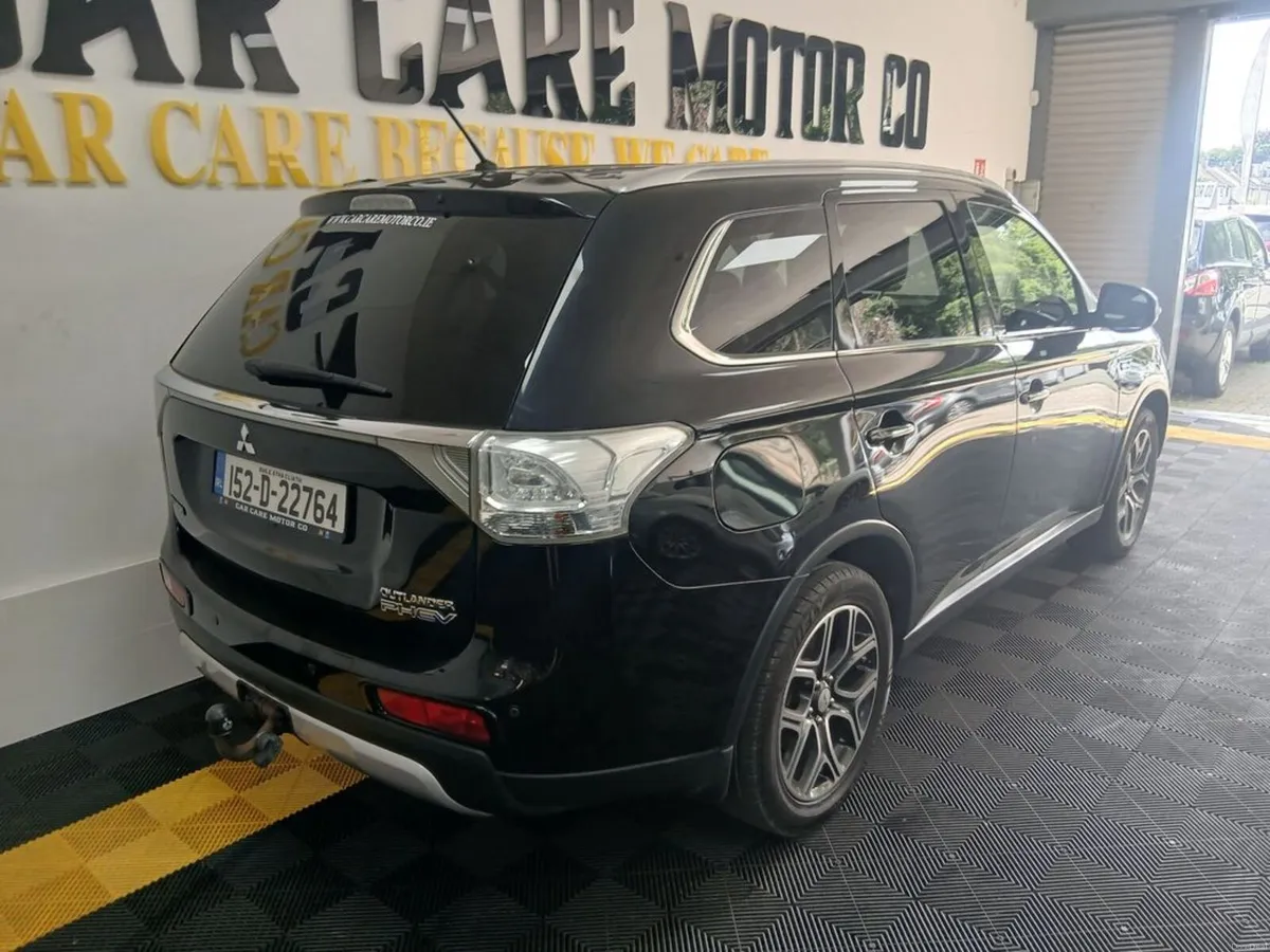 Mitsubishi Outlander Phev Instyle+ 4DR AU - Image 4
