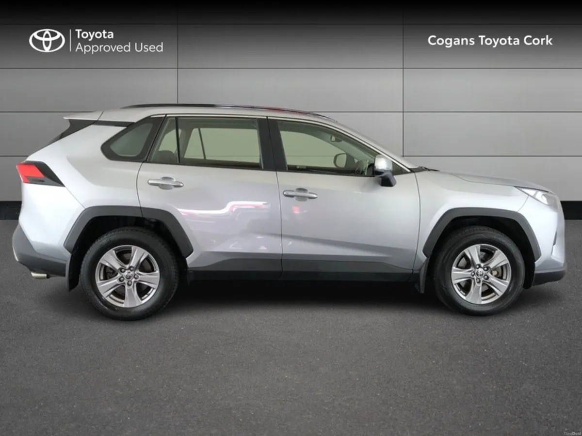 Toyota RAV4 RAV4 HYBRID LUNA 4DR AUTO - Image 3