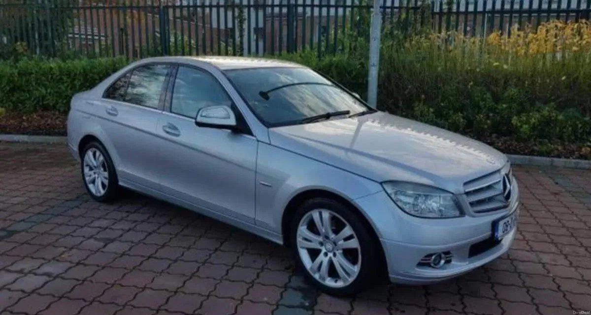 Mercedes-Benz C-Class 2008 - Image 2