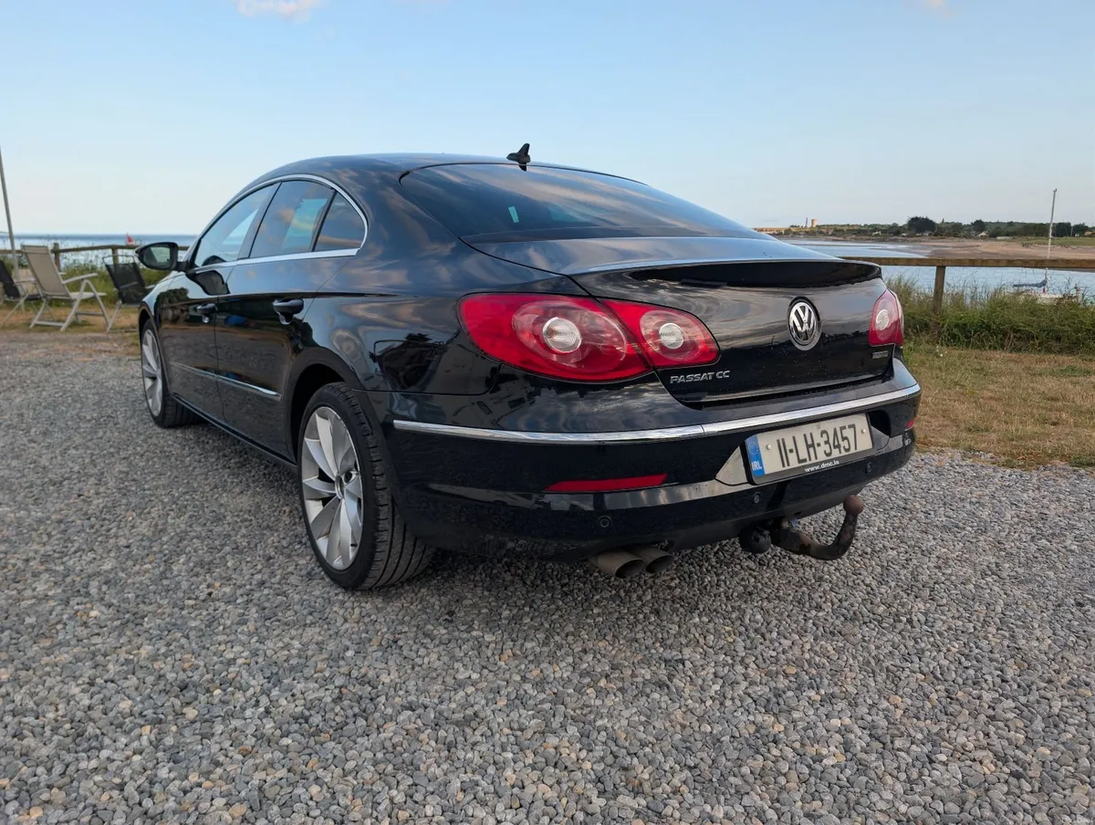 Volkswagen Passat 2011 - Image 3