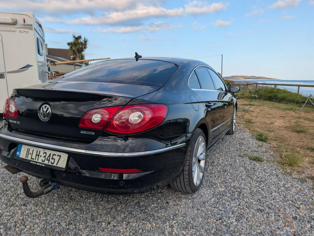 Volkswagen Passat 2011 - Image 4