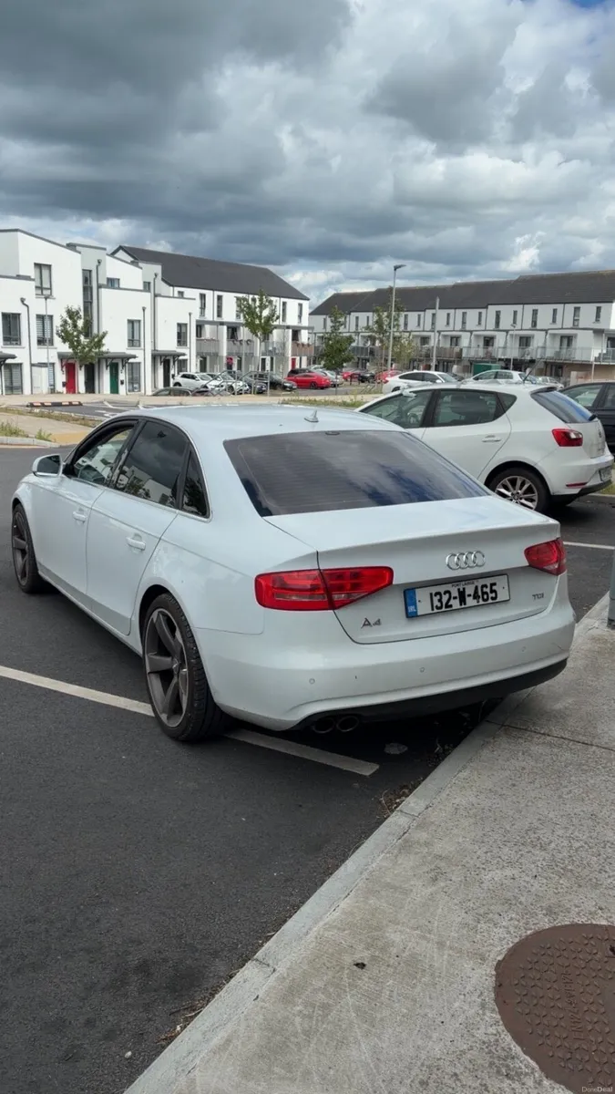 White Audi A4 - Image 4