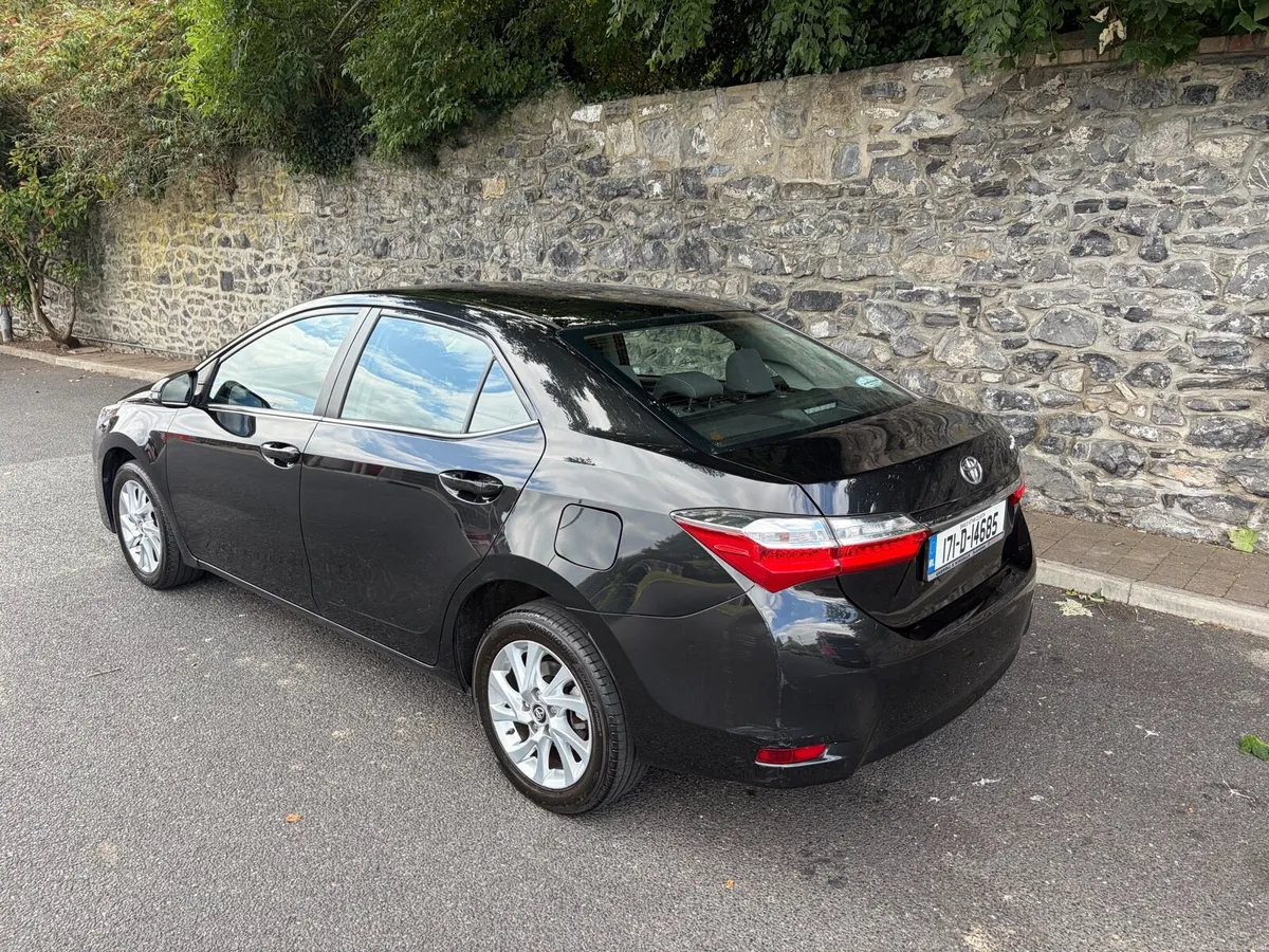 2017 Toyota Corolla - Image 4