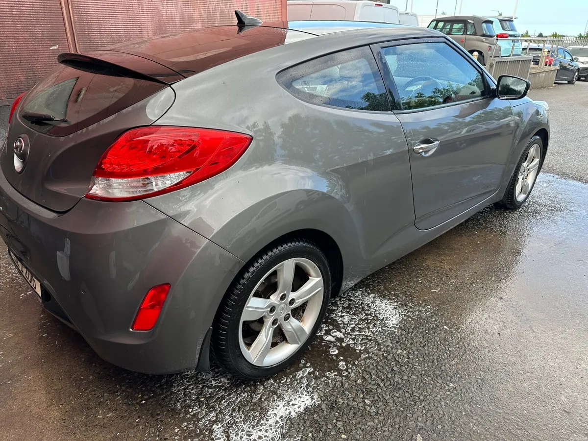 Hyundai Veloster 2013 - Image 3