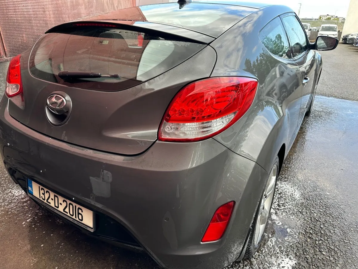 Hyundai Veloster 2013 - Image 4