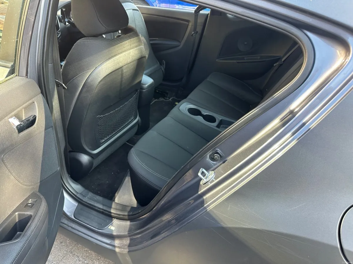 Hyundai Veloster 2013 - Image 5