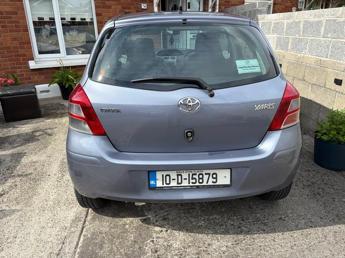 Toyota Yaris 2010 - Image 3