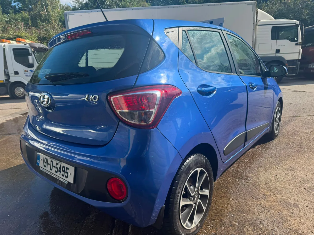 Hyundai i10 2019 ultra low mileage - Image 5