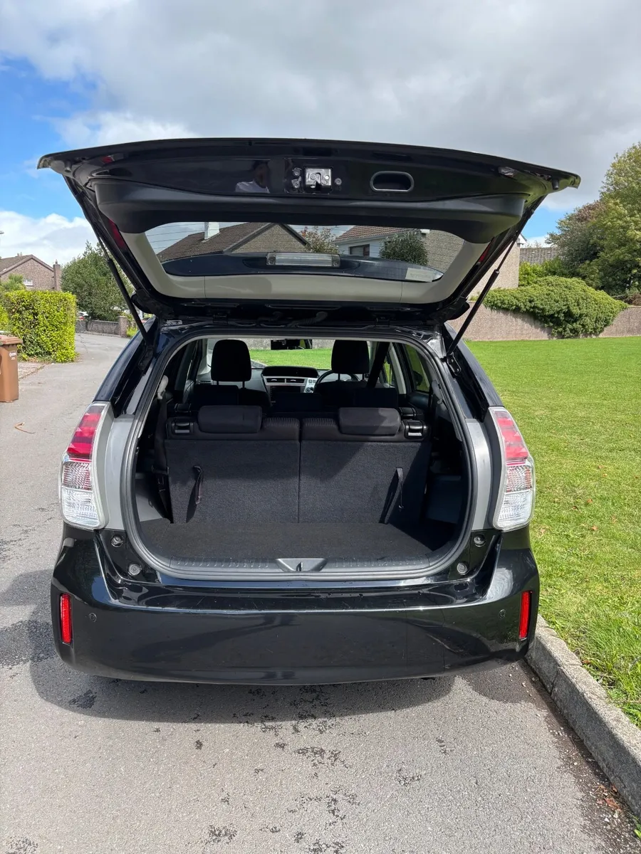 Toyota Prius 2015 - Image 5