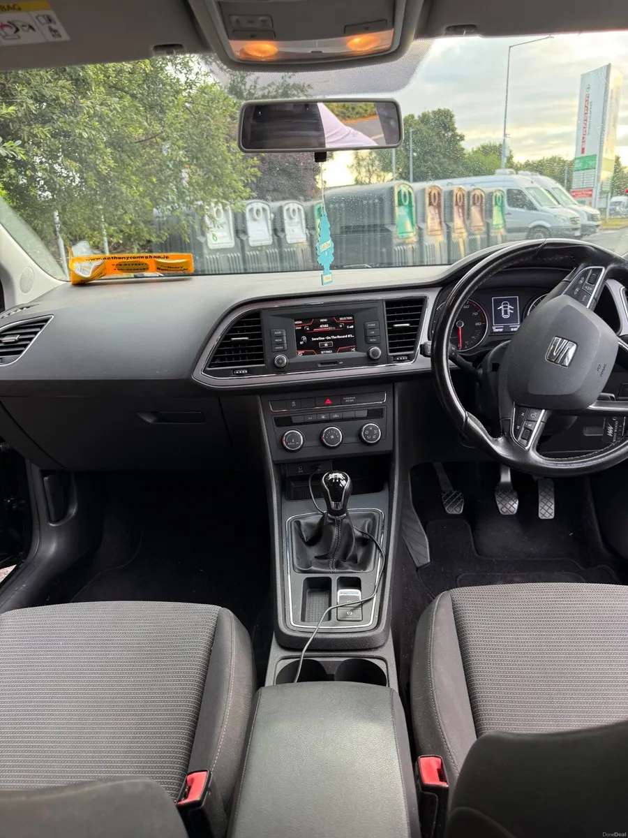 Seat Leon 181 1.2L petrol - Image 5