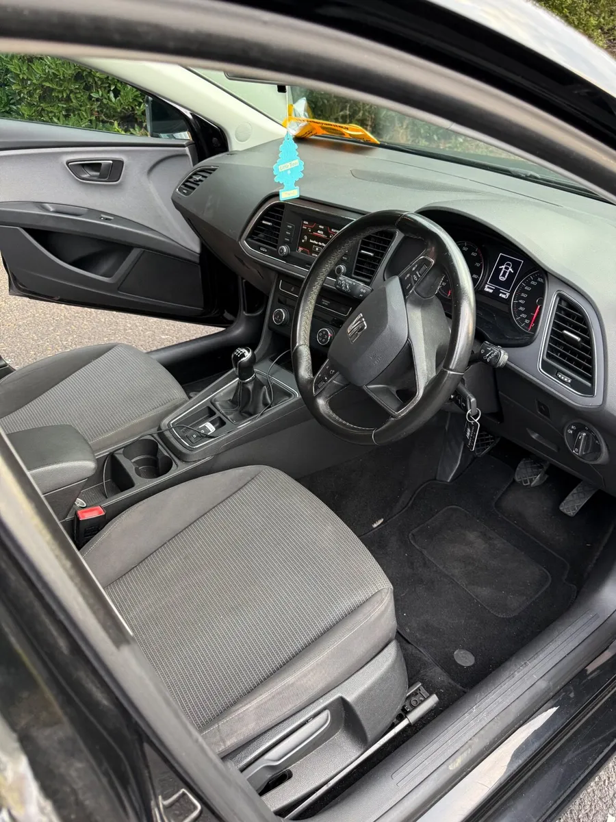 Seat Leon 181 1.2L petrol - Image 6