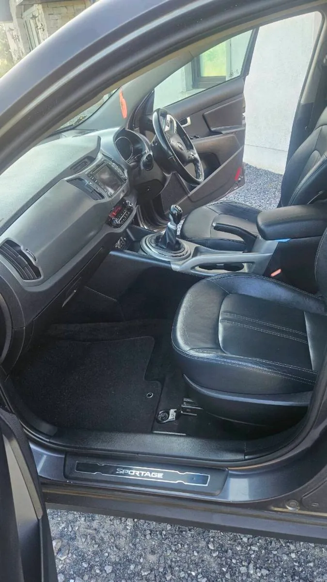2015 Kia sportage Diesel - Image 6