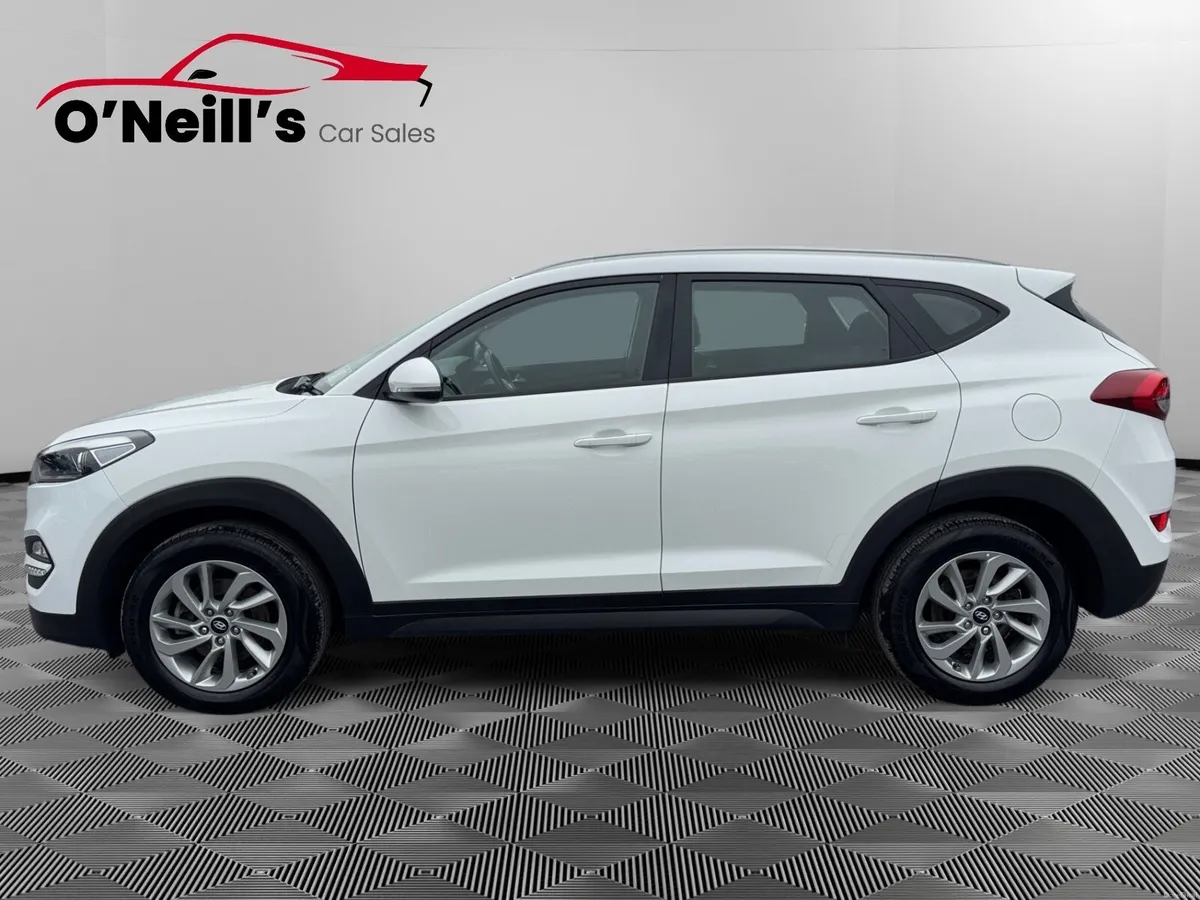 Hyundai Tucson 2018 1.7 SE BLD 116PS 5DR #419 - Image 4