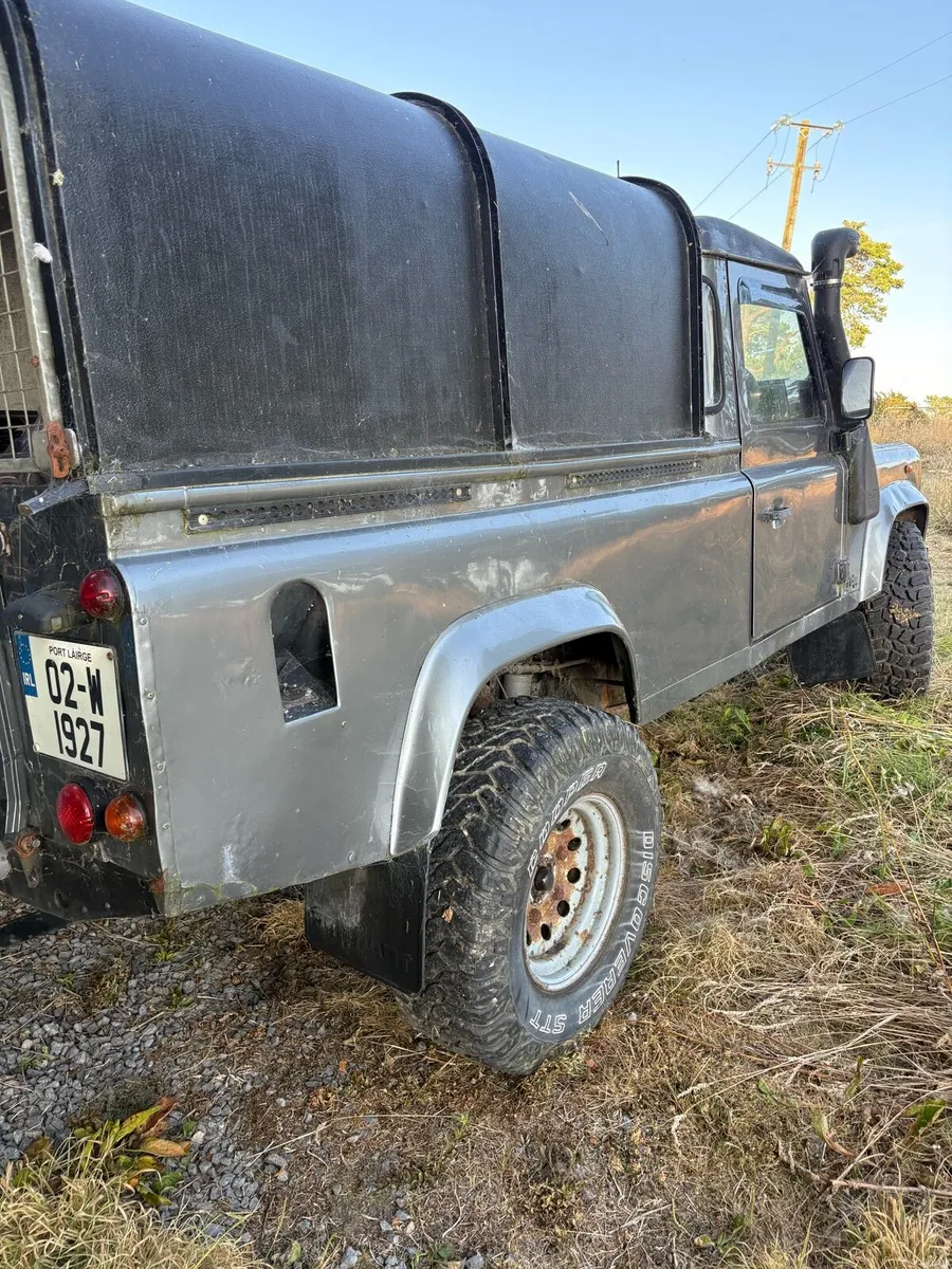 Land Rover defender 110 td5 pickup - Image 4