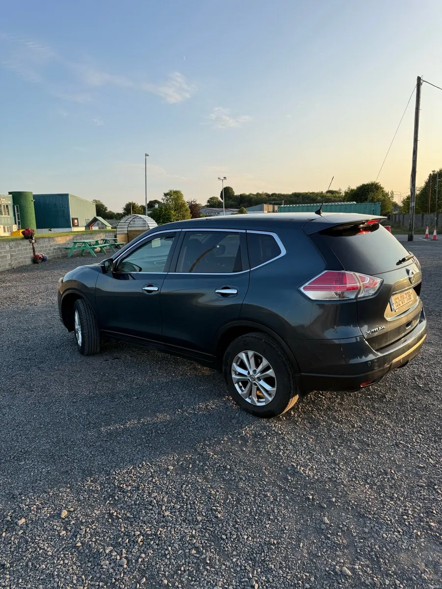 152 Nissan Xtrail 7 seater - Image 3