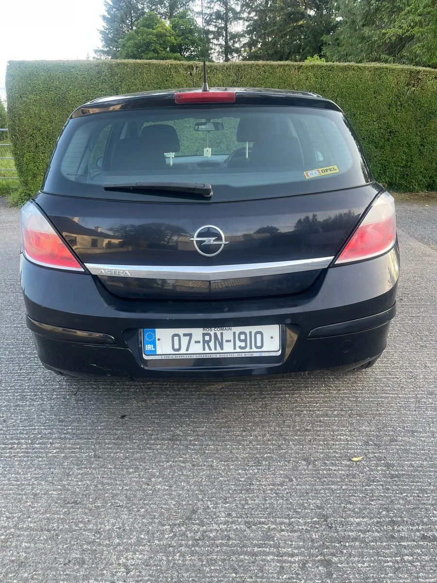 2007 Opel Astra Club 1.4 Petrol – 111,000 km - Image 4